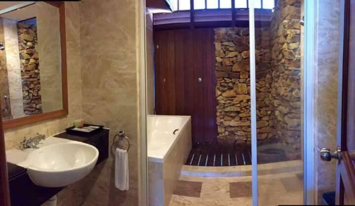 Sea Villa Langkawi Lagoon パンタイ・サナング エクステリア 写真